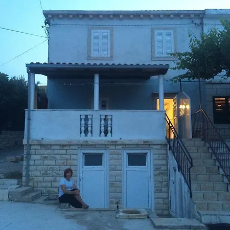 Apartamento Deni Lumbarda